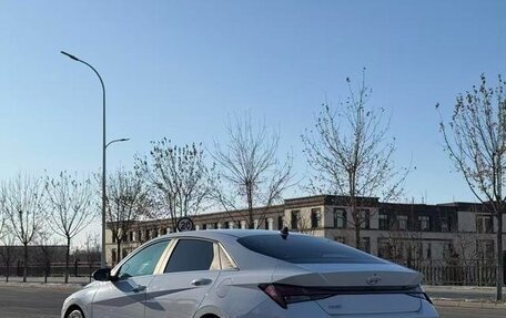 Hyundai Elantra, 2022 год, 1 350 007 рублей, 5 фотография