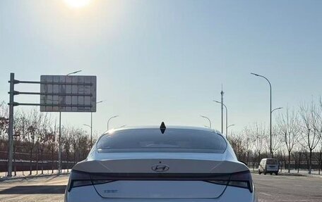 Hyundai Elantra, 2022 год, 1 350 007 рублей, 6 фотография