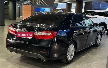Toyota Camry, 2011 год, 1 650 000 рублей, 3 фотография