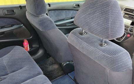 Honda Stream I рестайлинг, 2002 год, 550 000 рублей, 7 фотография