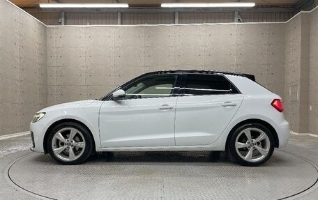 Audi A1, 2021 год, 1 250 000 рублей, 7 фотография