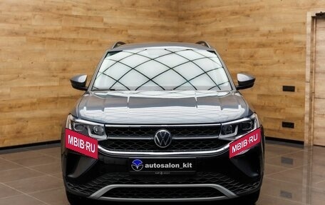 Volkswagen Taos, 2022 год, 2 649 000 рублей, 2 фотография