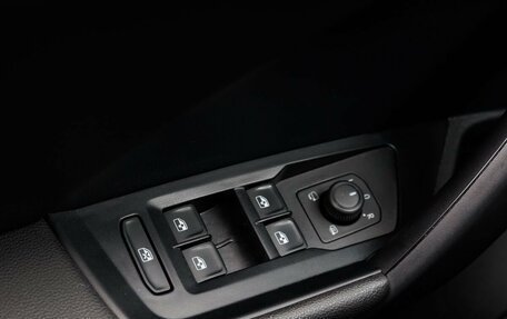 Volkswagen Taos, 2022 год, 2 649 000 рублей, 24 фотография