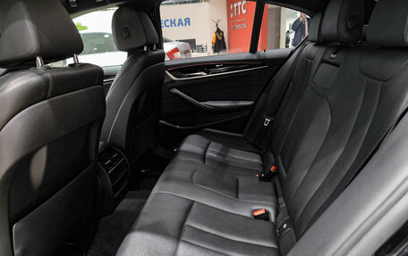 BMW 5 серия, 2017 год, 2 590 000 рублей, 14 фотография