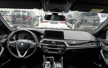 BMW 5 серия, 2017 год, 2 590 000 рублей, 16 фотография