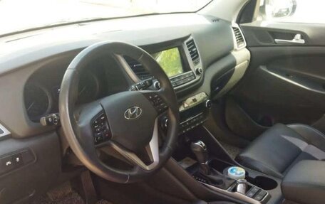 Hyundai Tucson III, 2018 год, 2 400 000 рублей, 10 фотография