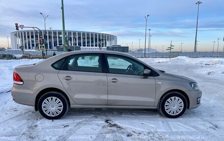 Volkswagen Polo VI (EU Market), 2017 год, 1 349 000 рублей, 2 фотография