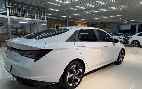 Hyundai Elantra, 2023 год, 1 660 999 рублей, 2 фотография