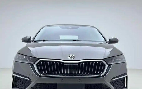 Skoda Octavia IV, 2021 год, 1 682 810 рублей, 2 фотография