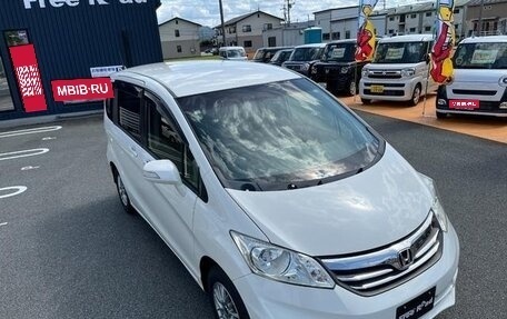Honda Freed I, 2014 год, 820 000 рублей, 4 фотография