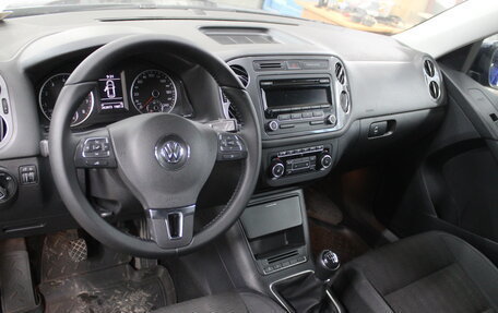 Volkswagen Tiguan I, 2011 год, 795 000 рублей, 10 фотография