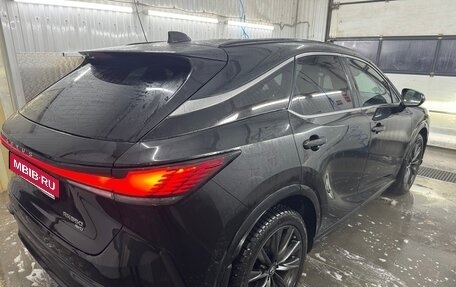 Lexus RX IV рестайлинг, 2023 год, 8 270 000 рублей, 7 фотография