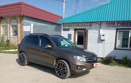 Volkswagen Tiguan I, 2014 год, 1 700 000 рублей, 2 фотография