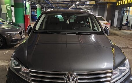 Volkswagen Touareg III, 2015 год, 2 300 000 рублей, 2 фотография