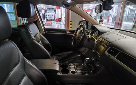 Volkswagen Touareg III, 2015 год, 2 300 000 рублей, 10 фотография