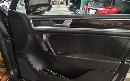 Volkswagen Touareg III, 2015 год, 2 300 000 рублей, 15 фотография