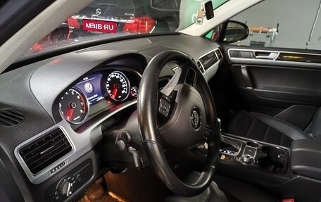 Volkswagen Touareg III, 2015 год, 2 300 000 рублей, 9 фотография