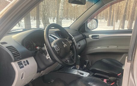 Mitsubishi Pajero Sport II рестайлинг, 2010 год, 1 499 000 рублей, 3 фотография