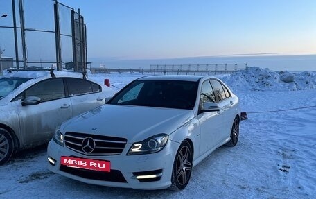 Mercedes-Benz C-Класс, 2011 год, 1 120 000 рублей, 14 фотография