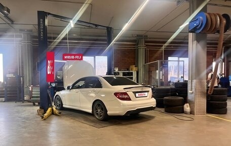 Mercedes-Benz C-Класс, 2011 год, 1 120 000 рублей, 13 фотография