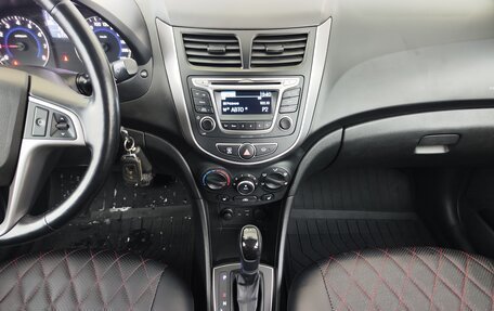 Hyundai Solaris II рестайлинг, 2015 год, 1 179 000 рублей, 6 фотография