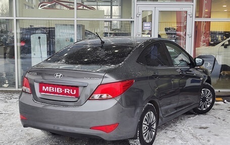Hyundai Solaris II рестайлинг, 2015 год, 1 179 000 рублей, 2 фотография