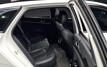 KIA K5, 2022 год, 3 080 000 рублей, 9 фотография