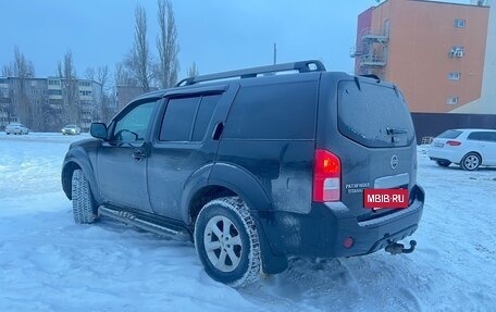 Nissan Pathfinder, 2011 год, 1 790 000 рублей, 2 фотография