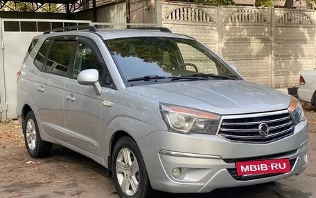 SsangYong Stavic, 2014 год, 1 600 000 рублей, 3 фотография