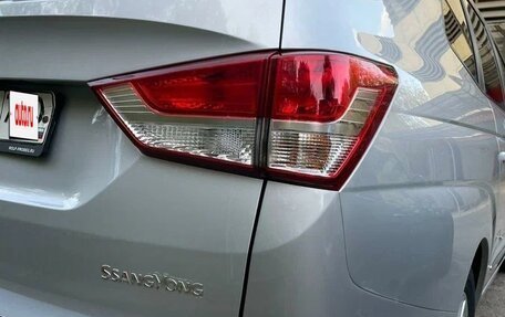 SsangYong Stavic, 2014 год, 1 600 000 рублей, 20 фотография