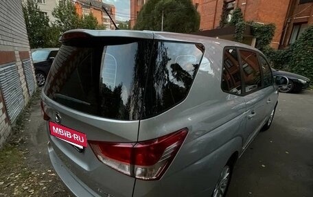 SsangYong Stavic, 2014 год, 1 600 000 рублей, 13 фотография