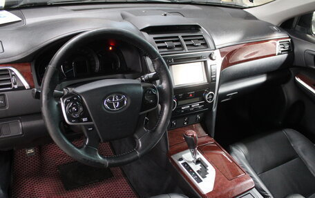 Toyota Camry, 2012 год, 1 165 000 рублей, 10 фотография