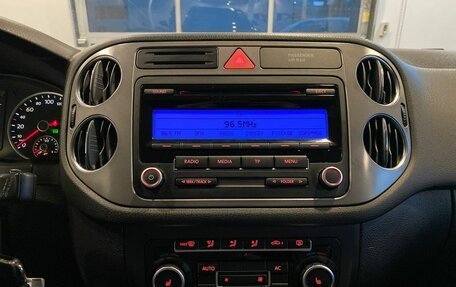 Volkswagen Tiguan I, 2010 год, 900 000 рублей, 13 фотография