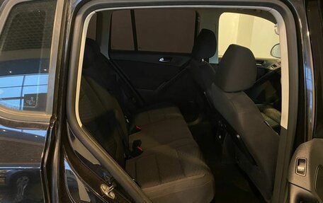 Volkswagen Tiguan I, 2010 год, 900 000 рублей, 17 фотография