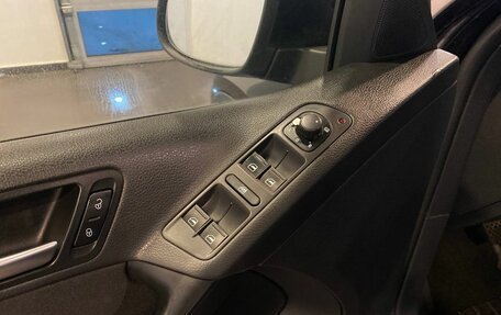 Volkswagen Tiguan I, 2010 год, 900 000 рублей, 21 фотография