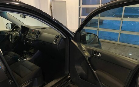 Volkswagen Tiguan I, 2010 год, 900 000 рублей, 26 фотография