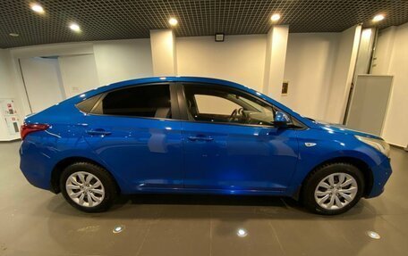 Hyundai Solaris II рестайлинг, 2017 год, 1 188 000 рублей, 2 фотография