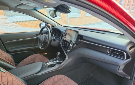 Toyota Camry, 2021 год, 3 650 000 рублей, 6 фотография