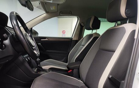 Volkswagen Tiguan II, 2019 год, 2 899 000 рублей, 10 фотография