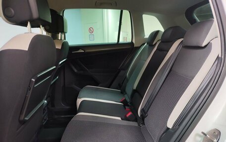 Volkswagen Tiguan II, 2019 год, 2 899 000 рублей, 11 фотография