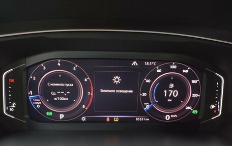 Volkswagen Tiguan II, 2019 год, 2 899 000 рублей, 16 фотография