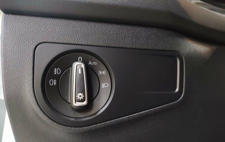 Volkswagen Tiguan II, 2019 год, 2 899 000 рублей, 18 фотография