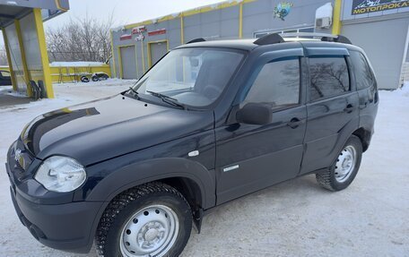 Chevrolet Niva I рестайлинг, 2011 год, 415 000 рублей, 3 фотография