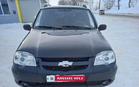 Chevrolet Niva I рестайлинг, 2011 год, 415 000 рублей, 2 фотография
