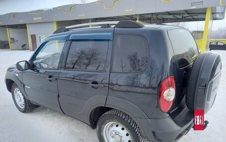 Chevrolet Niva I рестайлинг, 2011 год, 415 000 рублей, 6 фотография