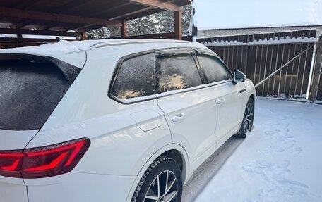Volkswagen Touareg III, 2019 год, 5 800 000 рублей, 6 фотография