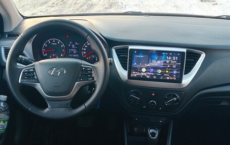 Hyundai Solaris II рестайлинг, 2018 год, 1 145 000 рублей, 9 фотография