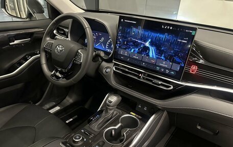 Toyota Highlander, 2025 год, 5 550 000 рублей, 15 фотография