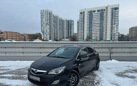 Opel Astra J, 2012 год, 910 000 рублей, 1 фотография