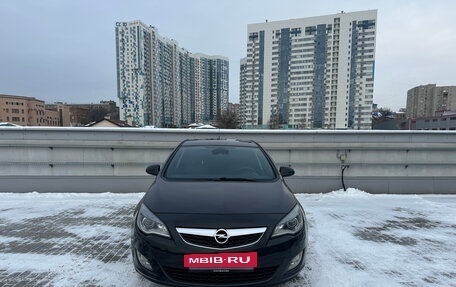 Opel Astra J, 2012 год, 910 000 рублей, 3 фотография